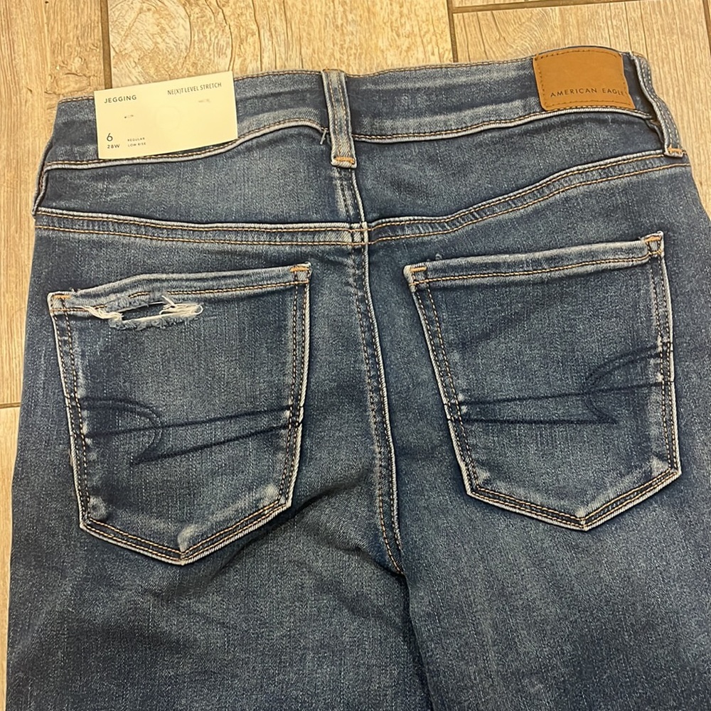 NWT American Eagle next level stretch low rise jegging size 6 - Picture 4 of 6